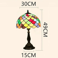 Dimensions of a Tiffany-style table lamp showing a width of 30cm and a height of 49cm, with a base width of 15cm.