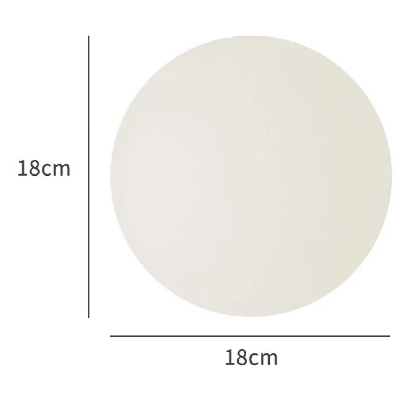 White round object with dimensions labeled as 18cm on a white background