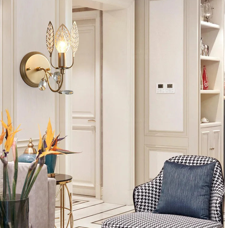 “Italian-inspired wall light with crystal details, Liglite brand”