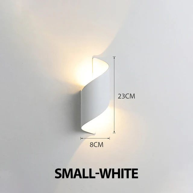 White wall light fixture on a gray background with dimensions indicated.