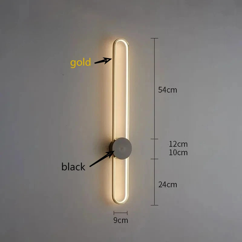 Wall lamp with gold and black options, measurements indicated on a gray background
