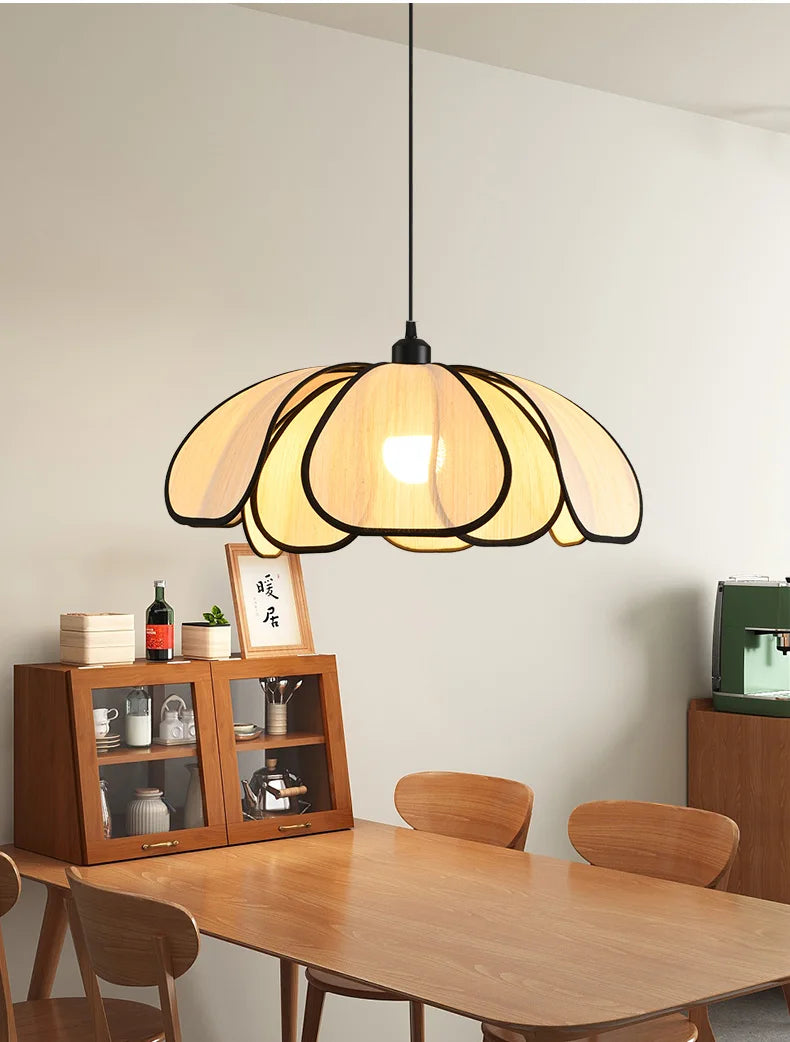 “Cozy Japanese pendant light ideal for cafes and creative spaces”