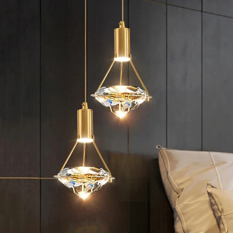 “Liglite modern gold crystal hanging light—luxury accent”