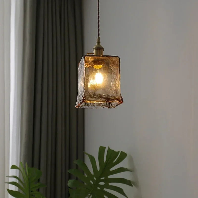“Retro amber glass pendant light with E27 base, Liglite”