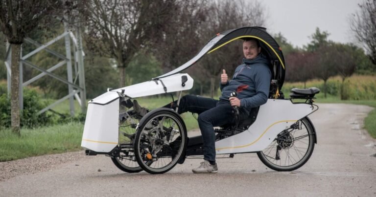 Semi Enclosed Recumbent Electric Trike Separates The Difference Between A Bicycle